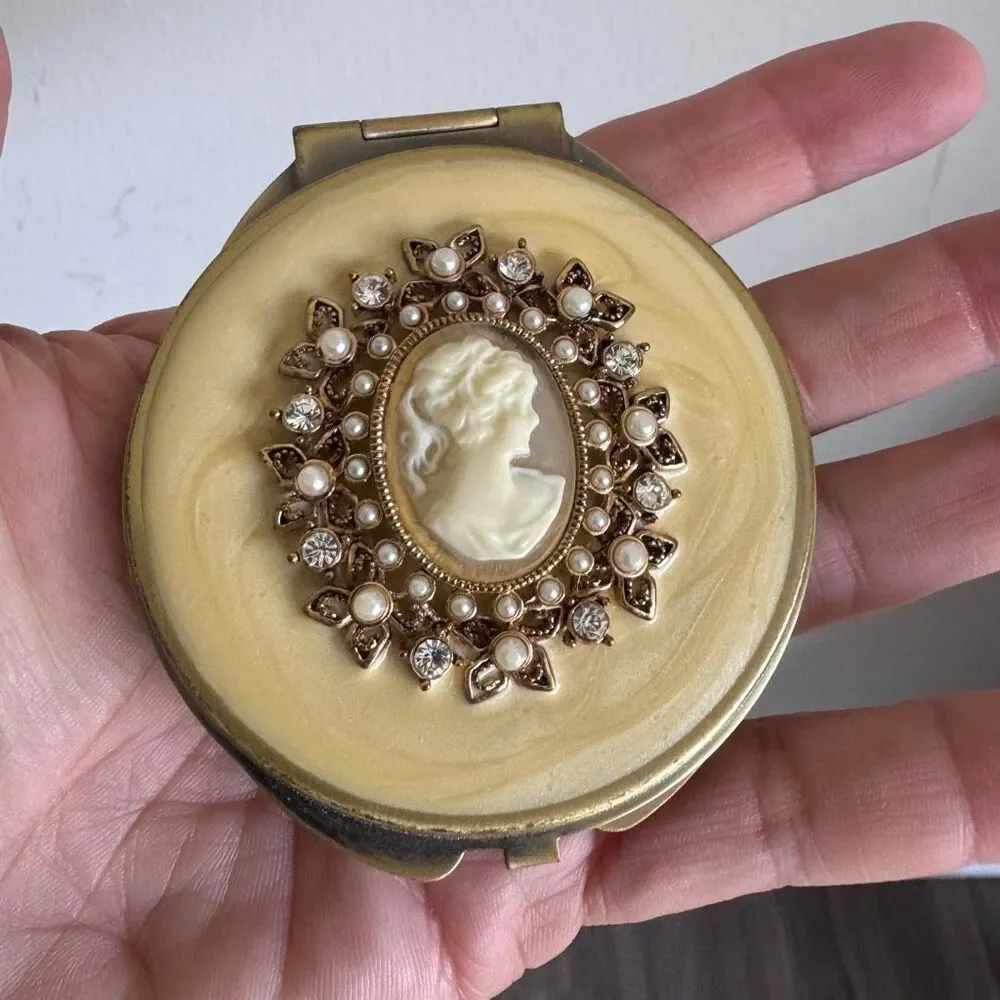 Vintage Cameo Compact Mirror With Pearls And Diamonds